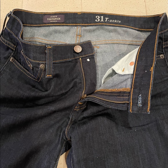 Jcrew women’s dark blue toothpick jeans - Picture 3 of 5